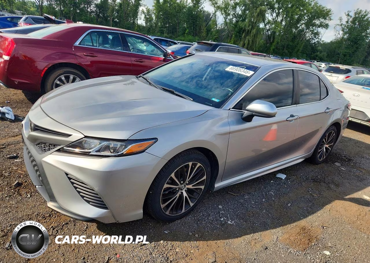 2020 Toyota Camry Se – zdjęcie 1 z 12