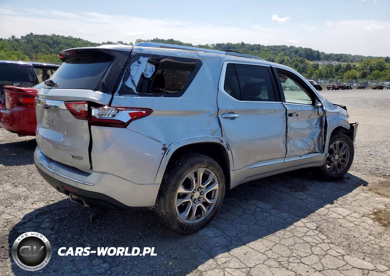 2018 Chevrolet Traverse Premier VIN:1GNEVJKW3JJ227541 - 3