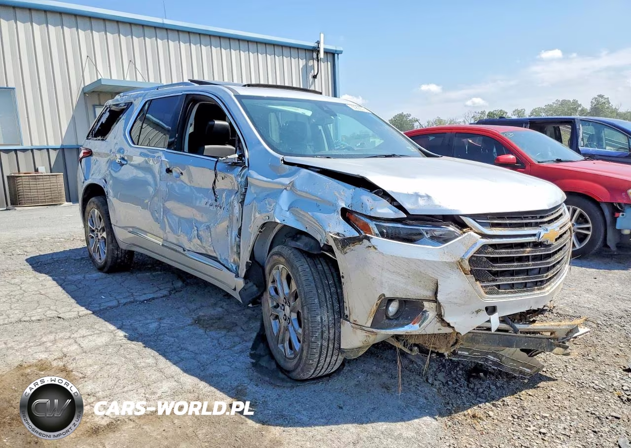 2018 Chevrolet Traverse Premier VIN:1GNEVJKW3JJ227541 - 4