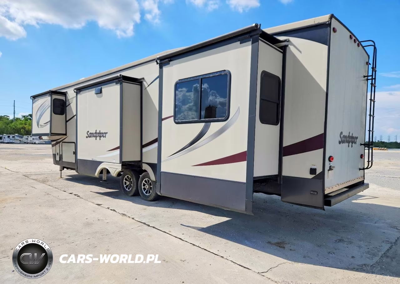 2018 Forest River Sandpiper Camper VIN:4X4FSAR2XJJ036556 - 3