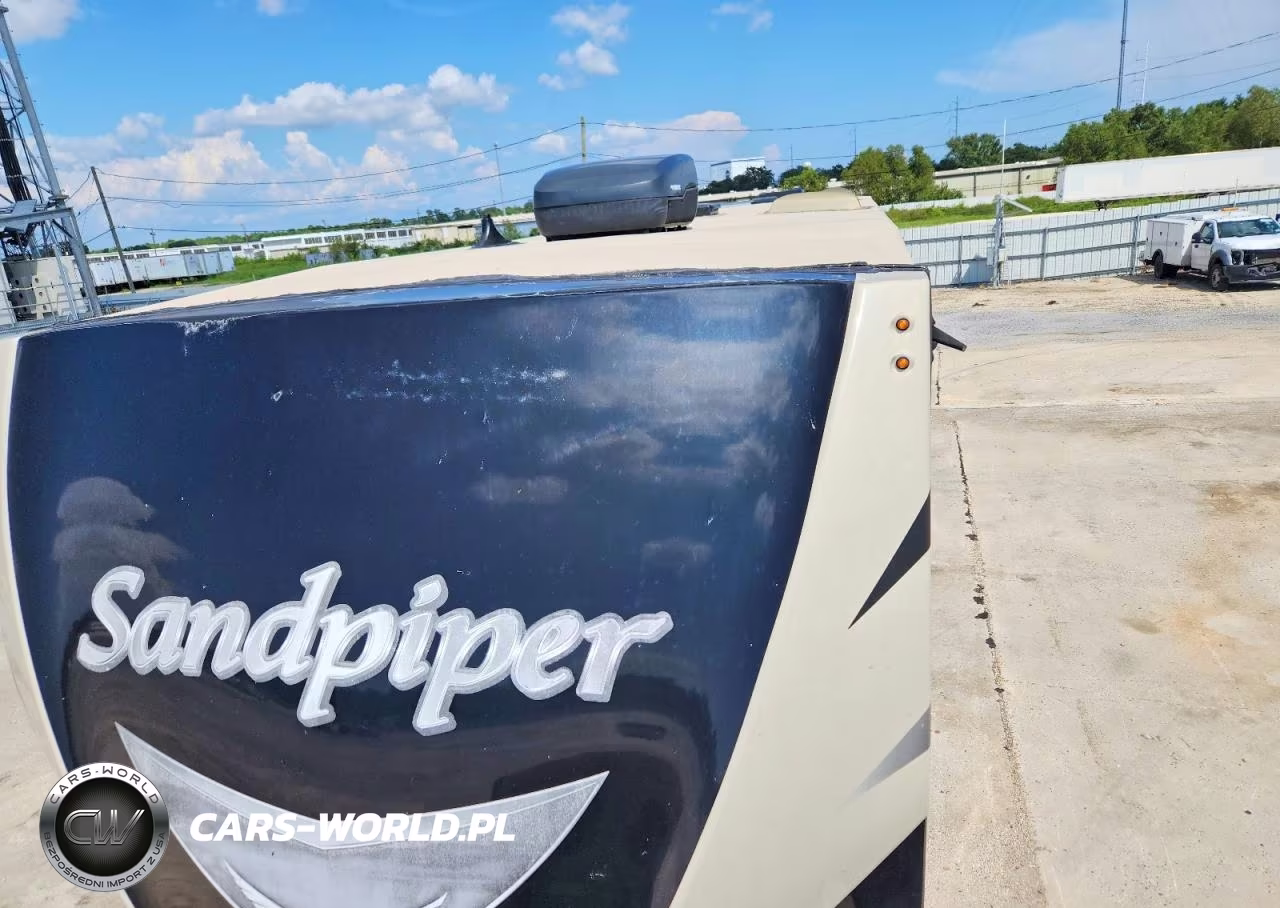 2018 Forest River Sandpiper Camper VIN:4X4FSAR2XJJ036556 - 9