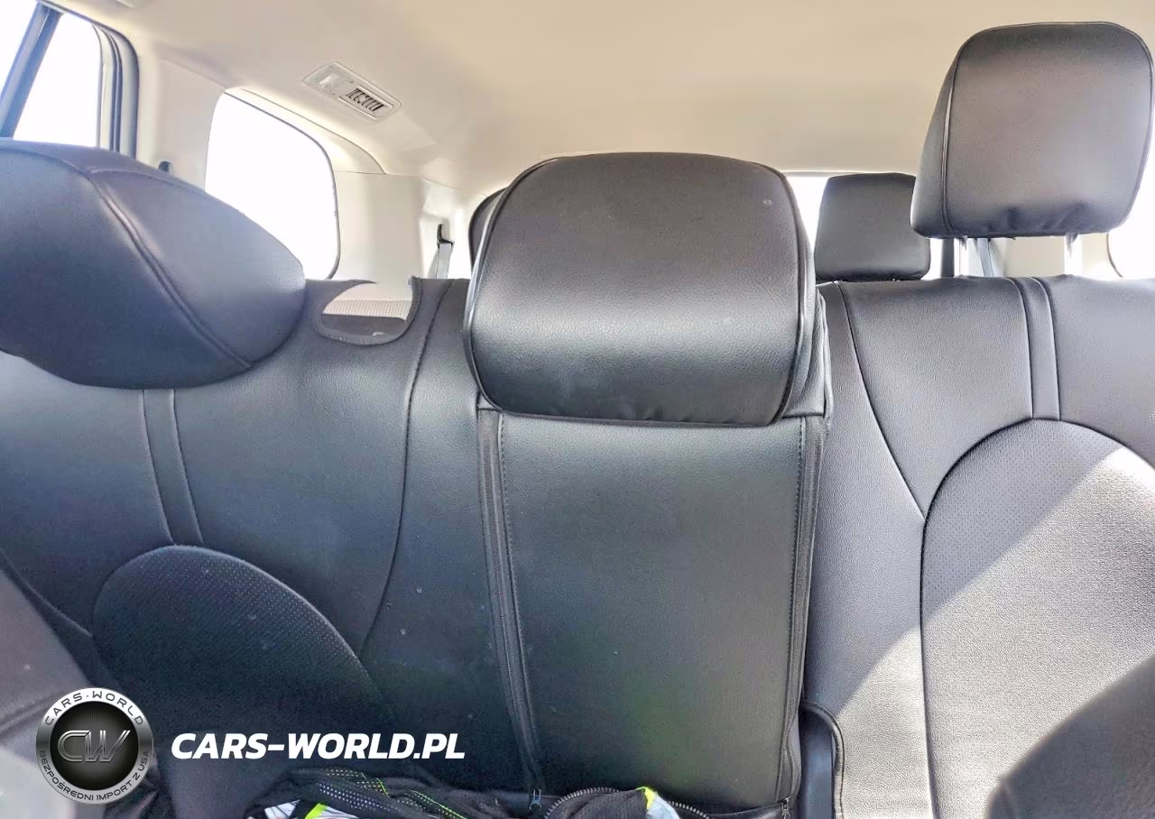 2025 Toyota Grand Highlander Le VIN:5TDAAAB53SS083424 - 10