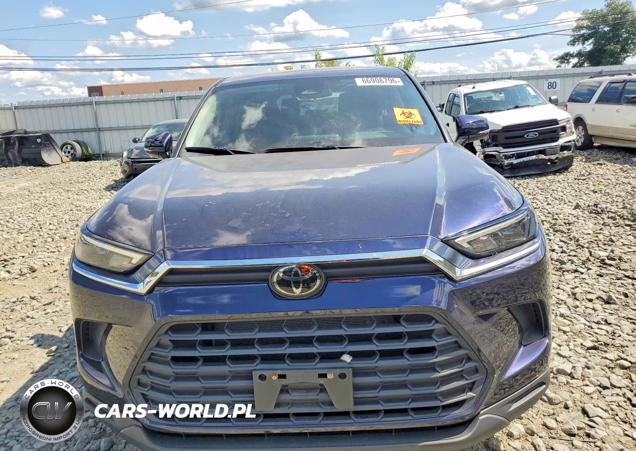 2025 Toyota Grand Highlander Le VIN:5TDAAAB53SS083424 - 5