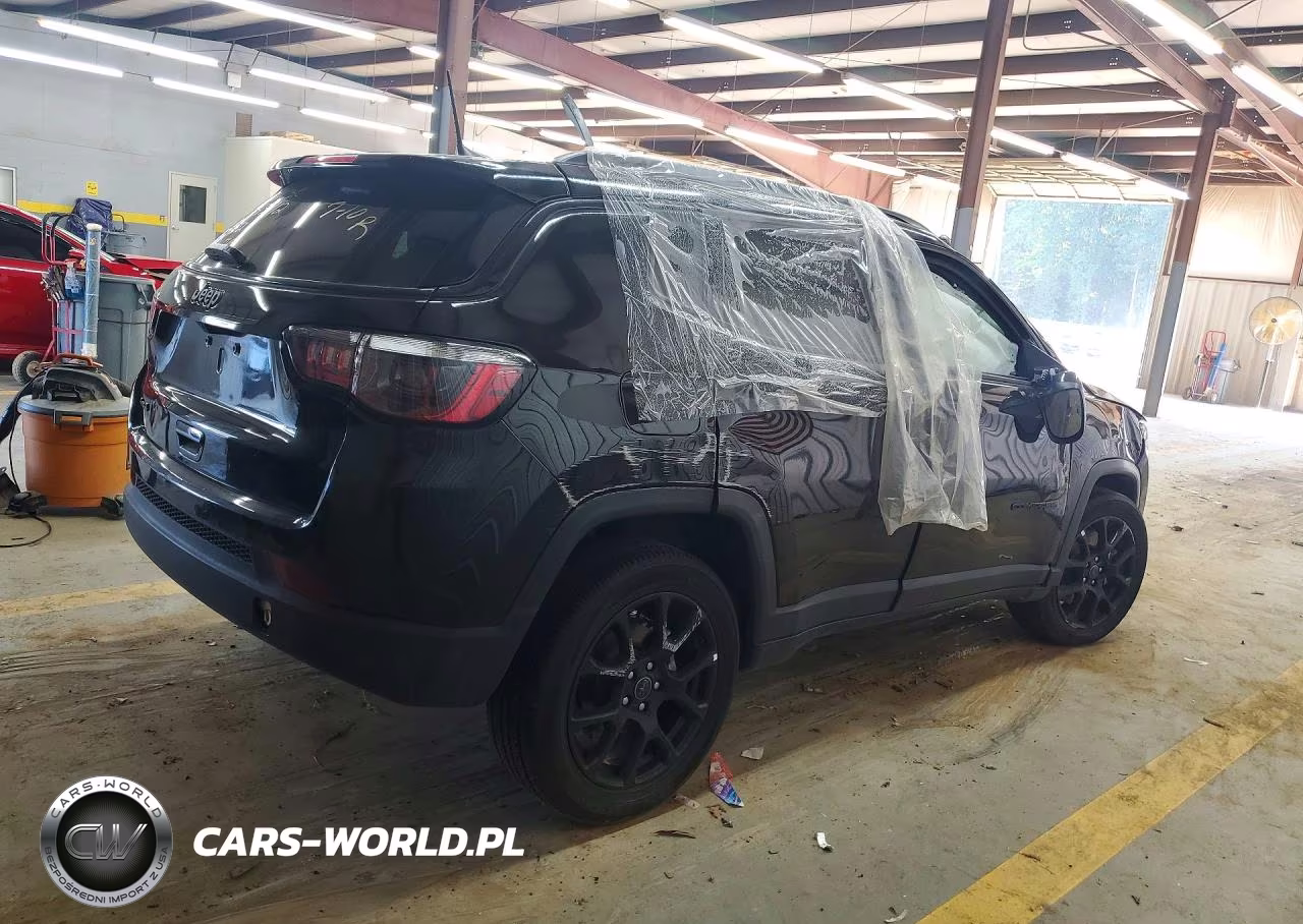 2025 Jeep Compass Latitude VIN:3C4NJDBN6ST623812 - 3