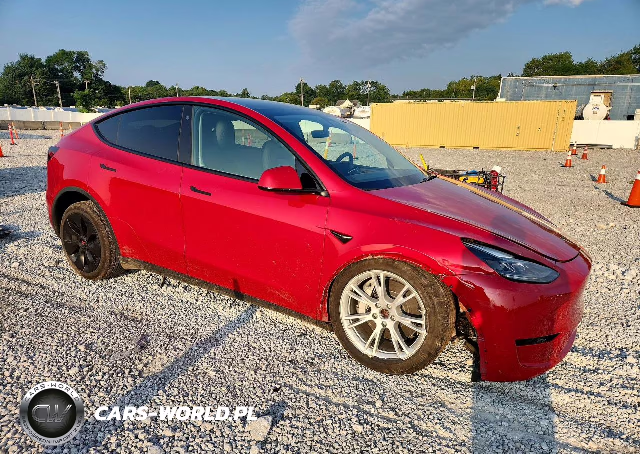 2023 Tesla Model Y VIN:7SAYGDEE4PF662902 - 4