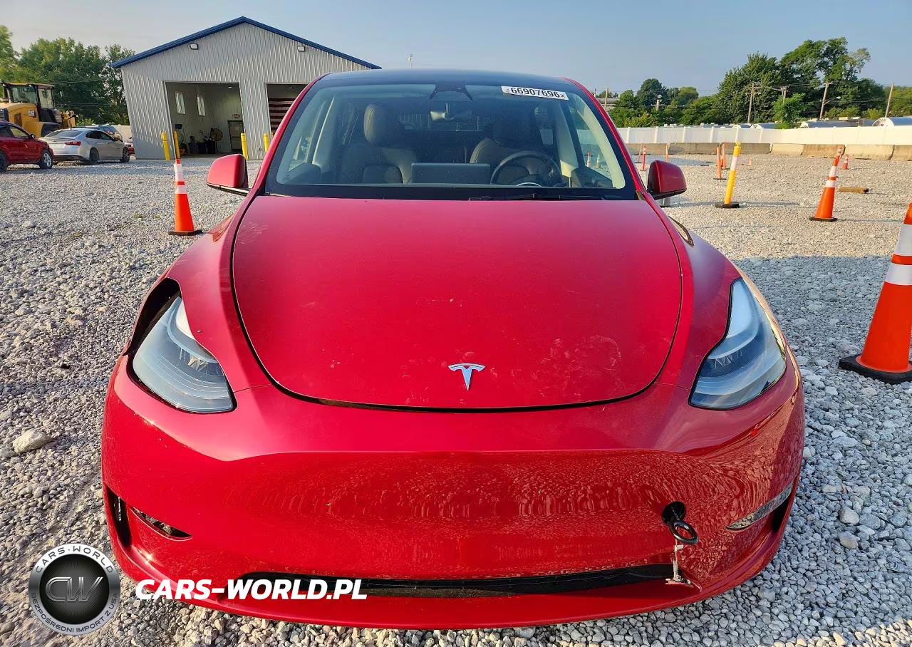 2023 Tesla Model Y VIN:7SAYGDEE4PF662902 - 5