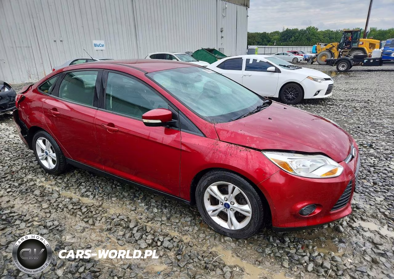 2013 Ford Focus Se VIN:1FADP3F22DL186142 - 4