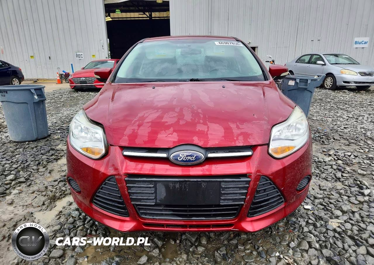 2013 Ford Focus Se VIN:1FADP3F22DL186142 - 5