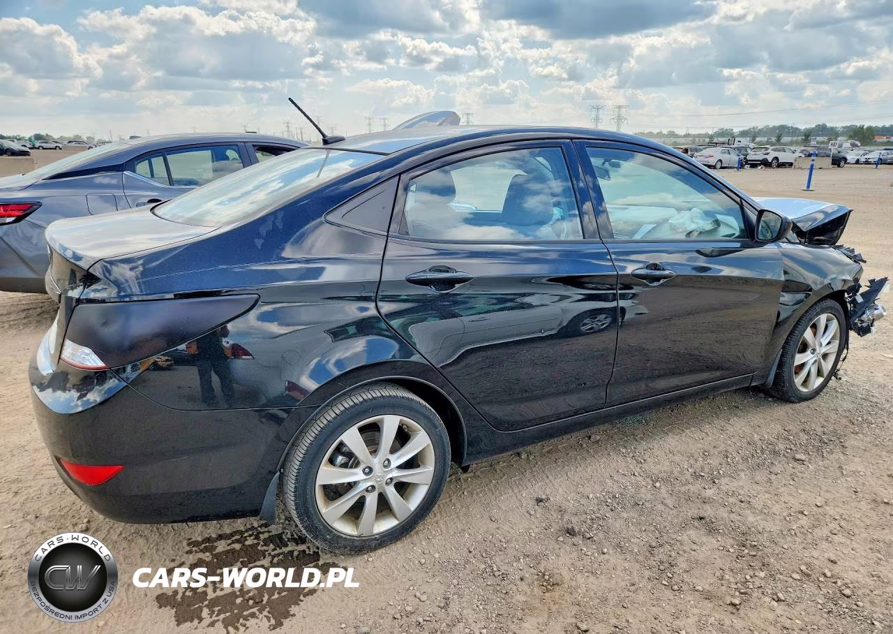 2014 Hyundai Accent Gls VIN:KMHCU4AE4EU603161 - 3