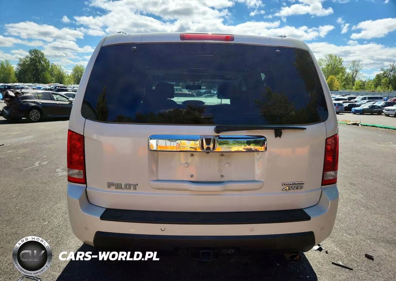2011 Honda Pilot Touring VIN:5FNYF4H98BB084603 - 6