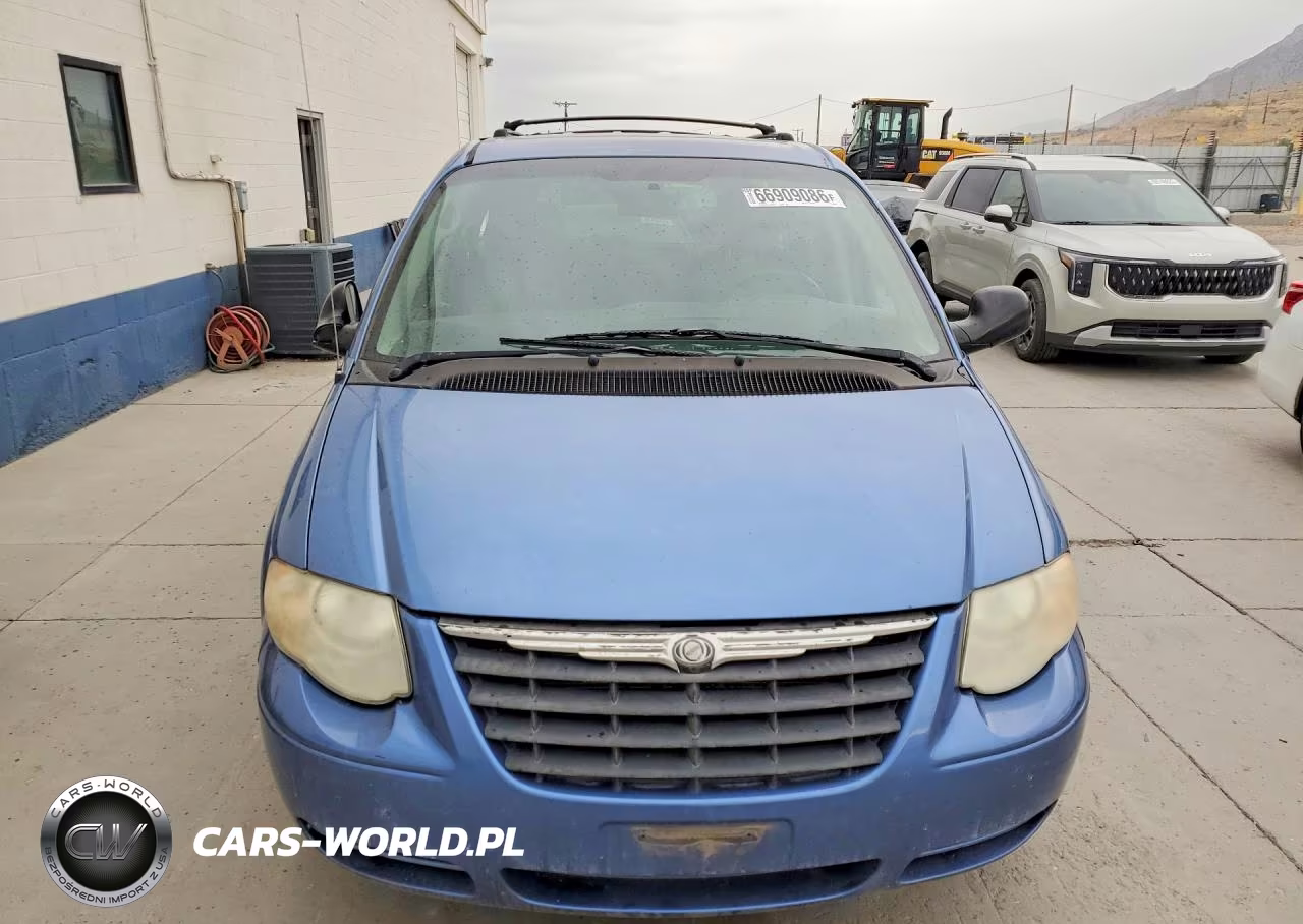 2007 Chrysler Town & Country Touring VIN:2A4GP54L37R231514 - 5