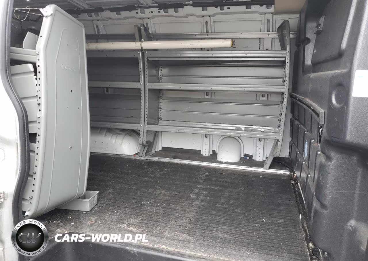2022 Chevrolet Express G3500 VIN:1GCZGGFPXN1261959 - 10