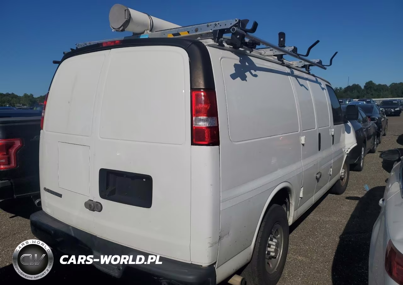 2022 Chevrolet Express G3500 VIN:1GCZGGFPXN1261959 - 3