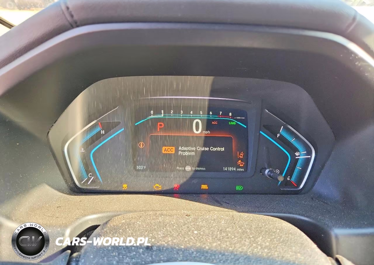 2018 Honda Odyssey Touring VIN:5FNRL6H85JB051833 - 9