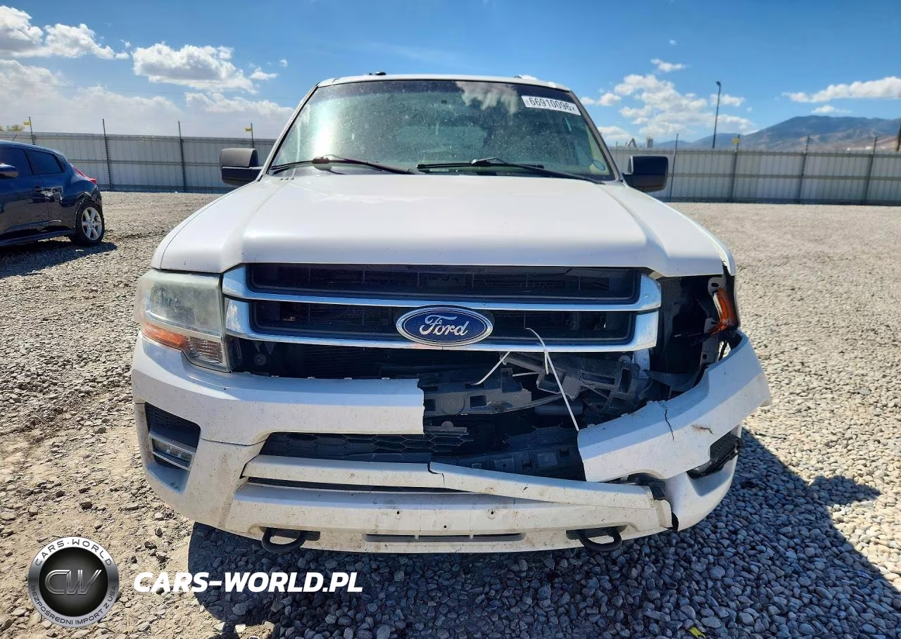 2015 Ford Expedition El Xlt VIN:1FMJK1JTXFEF44901 - 5