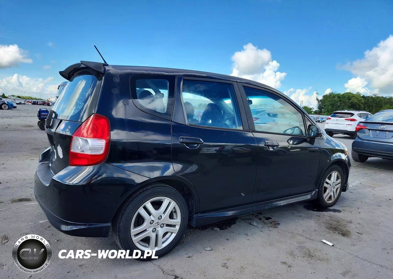 2007 Honda Fit S VIN:JHMGD38657S062598 - 3