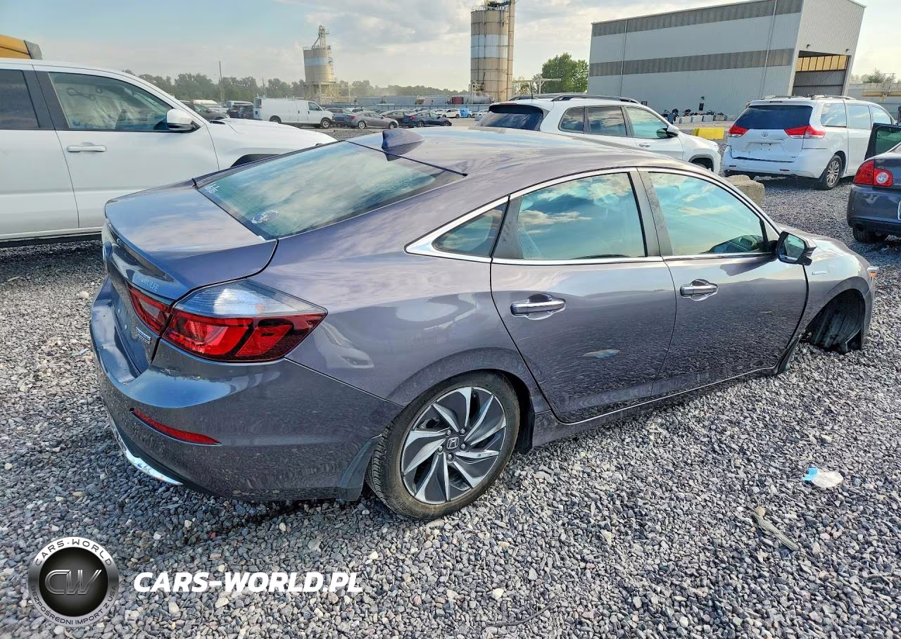 2019 Honda Insight Touring VIN:19XZE4F93KE006987 - 3