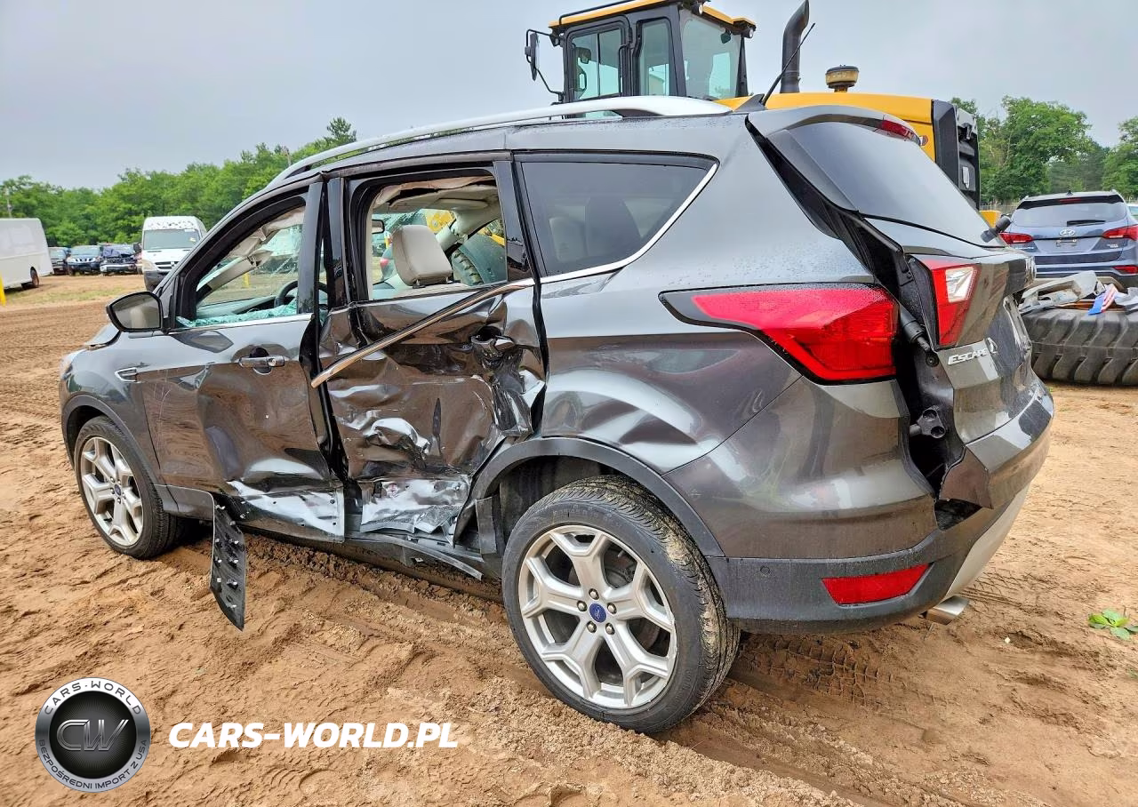 2019 Ford Escape Titanium VIN:1FMCU9J90KUA99445 - 2