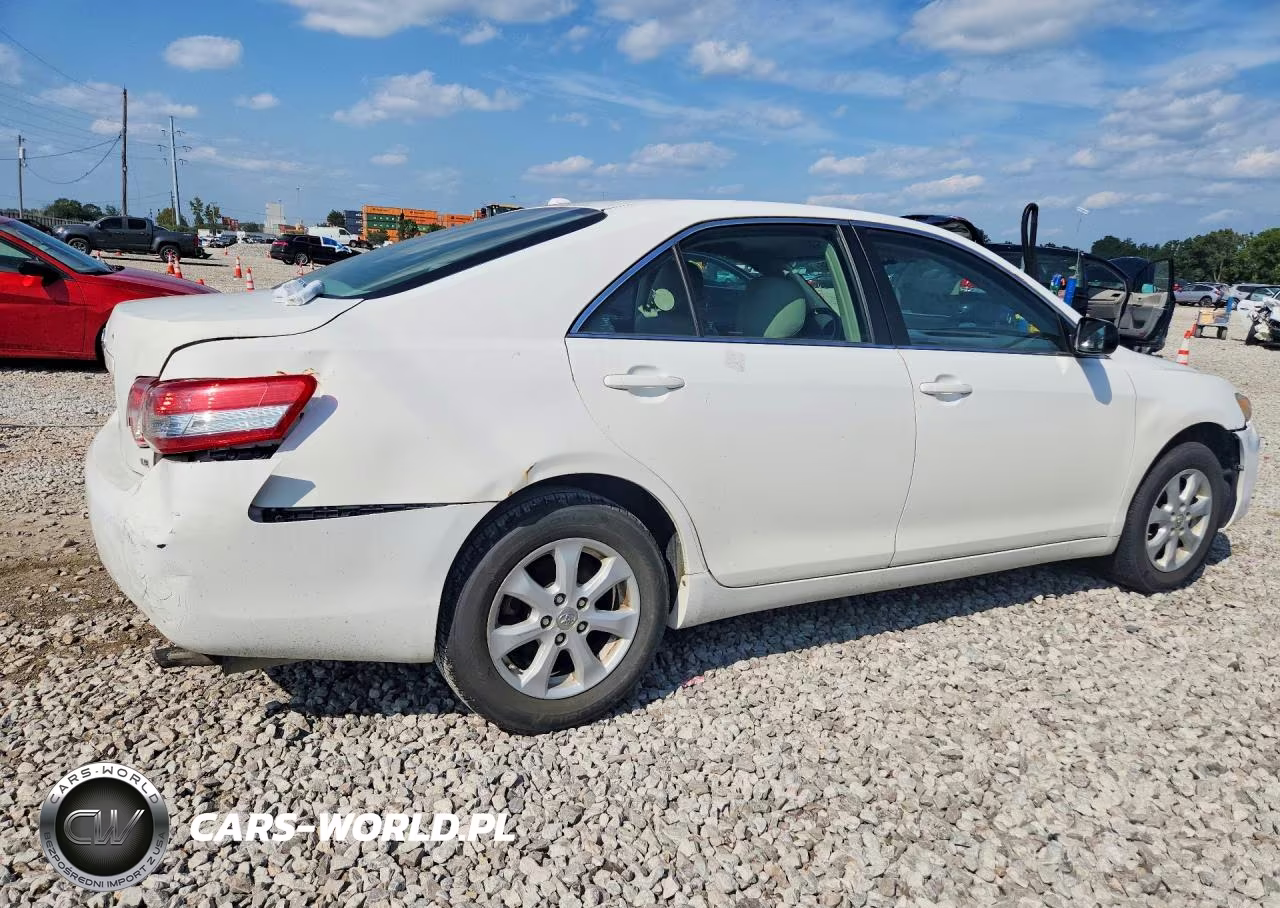 2010 Toyota Camry Le VIN:4T1BF3EK6AU566026 - 3