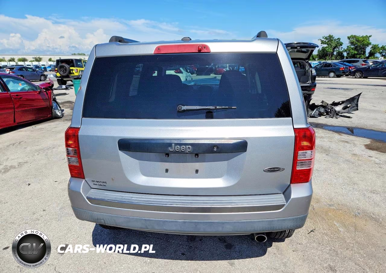2016 Jeep Patriot Sport VIN:1C4NJPBAXGD749084 - 6