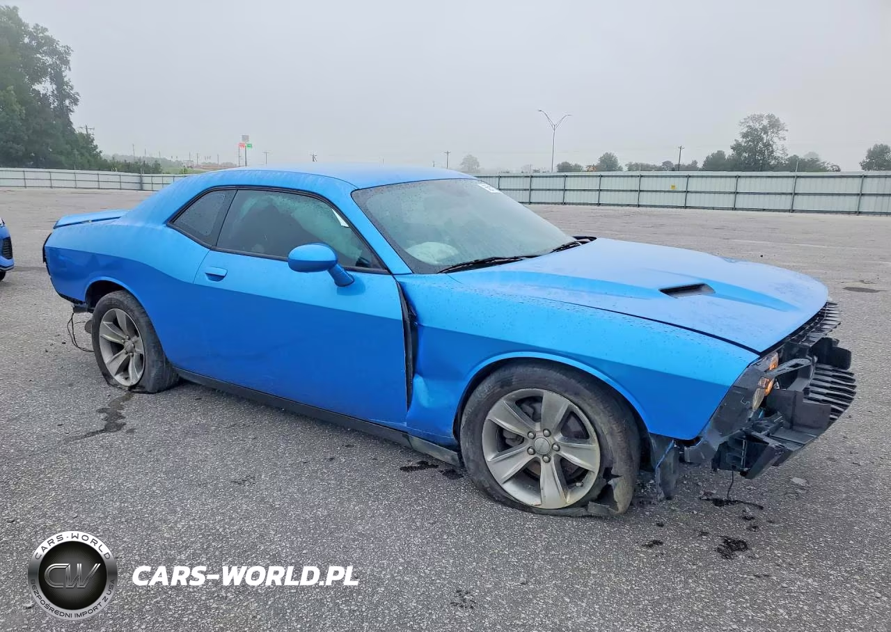 2019 Dodge Challenger Sxt VIN:2C3CDZAG8KH672375 - 4