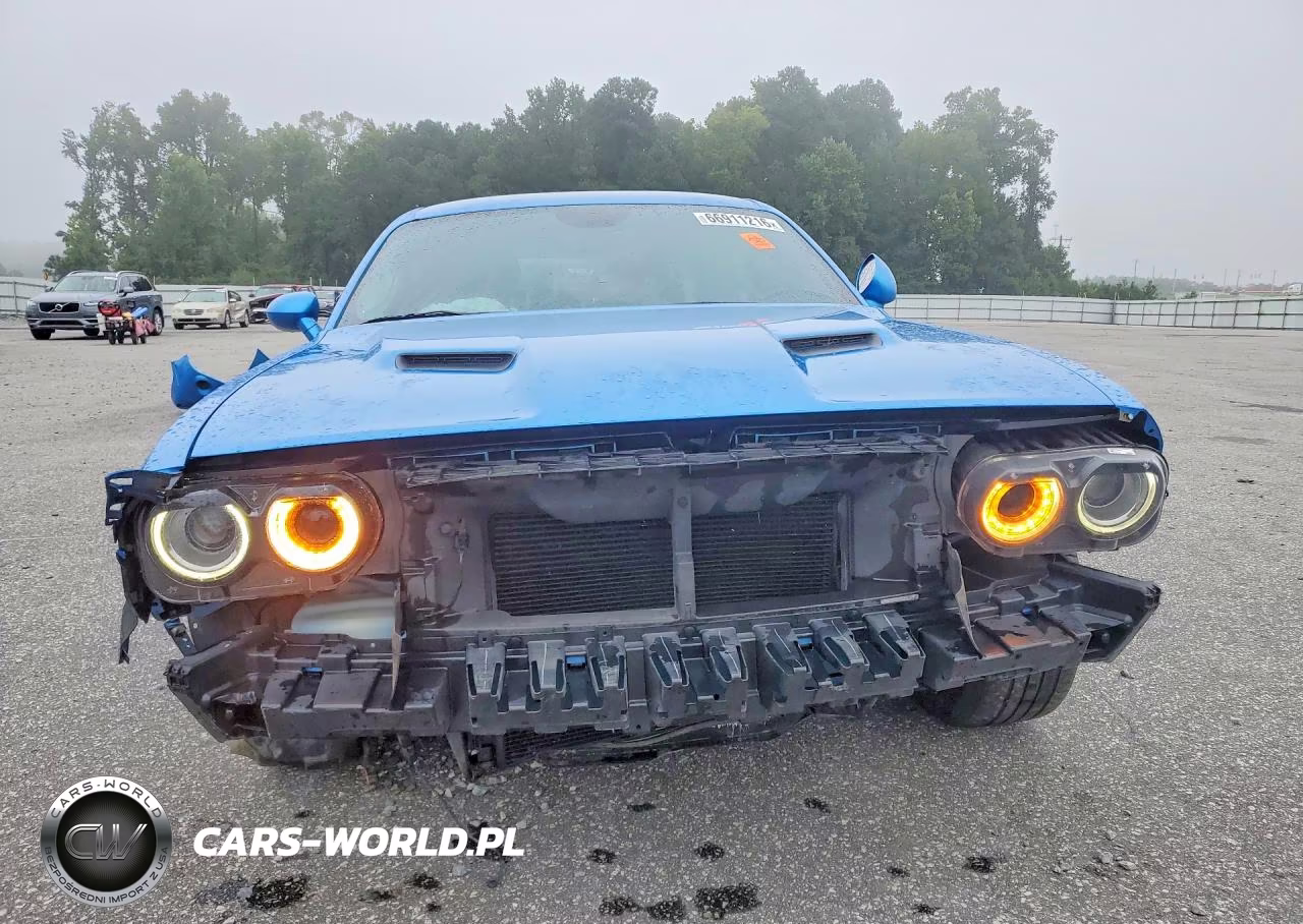 2019 Dodge Challenger Sxt VIN:2C3CDZAG8KH672375 - 5