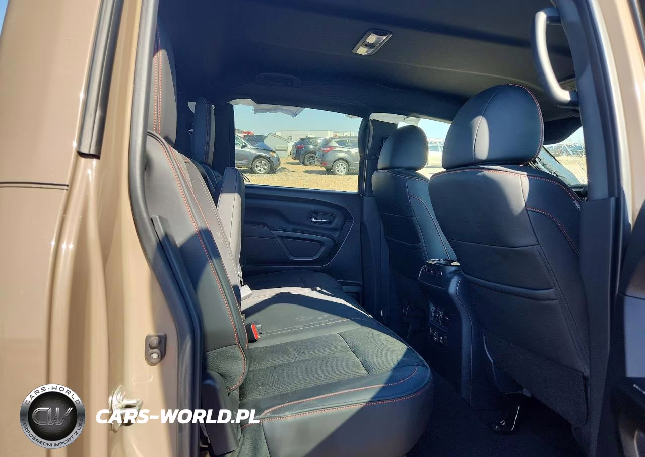 2023 Nissan Titan Pro-4X VIN:1N6AA1ED5PN106800 - 10