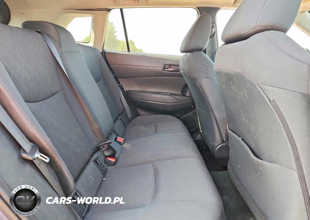 2024 Toyota Corolla Cross Le VIN:7MUBAABG6RV116194 - 10