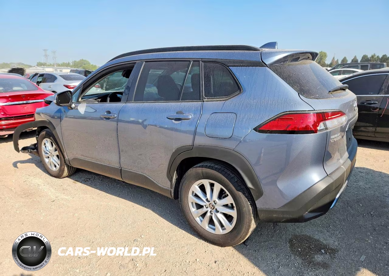 2024 Toyota Corolla Cross Le VIN:7MUBAABG6RV116194 - 2