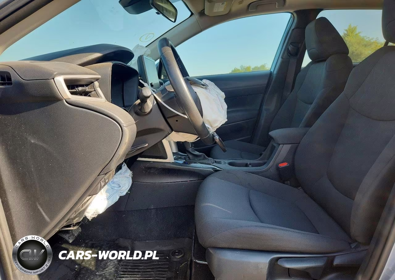 2024 Toyota Corolla Cross Le VIN:7MUBAABG6RV116194 - 7
