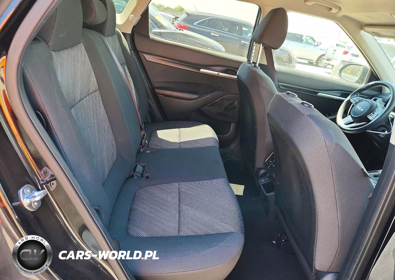 2025 Kia Seltos Lx VIN:KNDEPCAA9S7682123 - 11