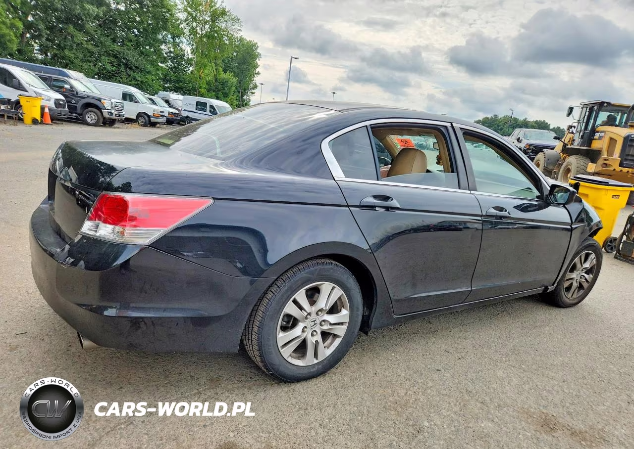 2009 Honda Accord Lxp VIN:JHMCP264X9C007904 - 3