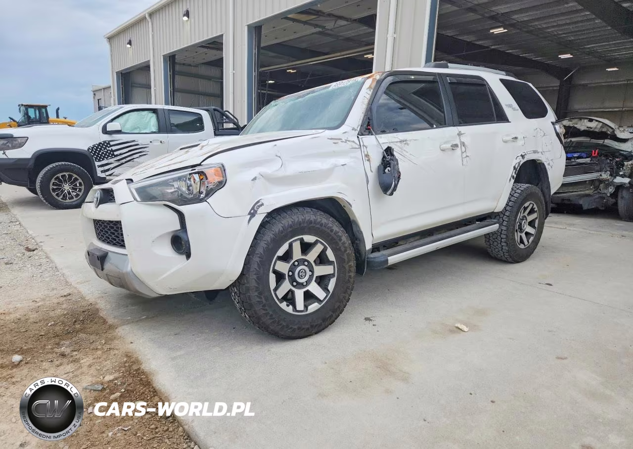 2018 Toyota 4Runner Trd Off-Road Premium VIN:JTEBU5JR0J5513532 - 1