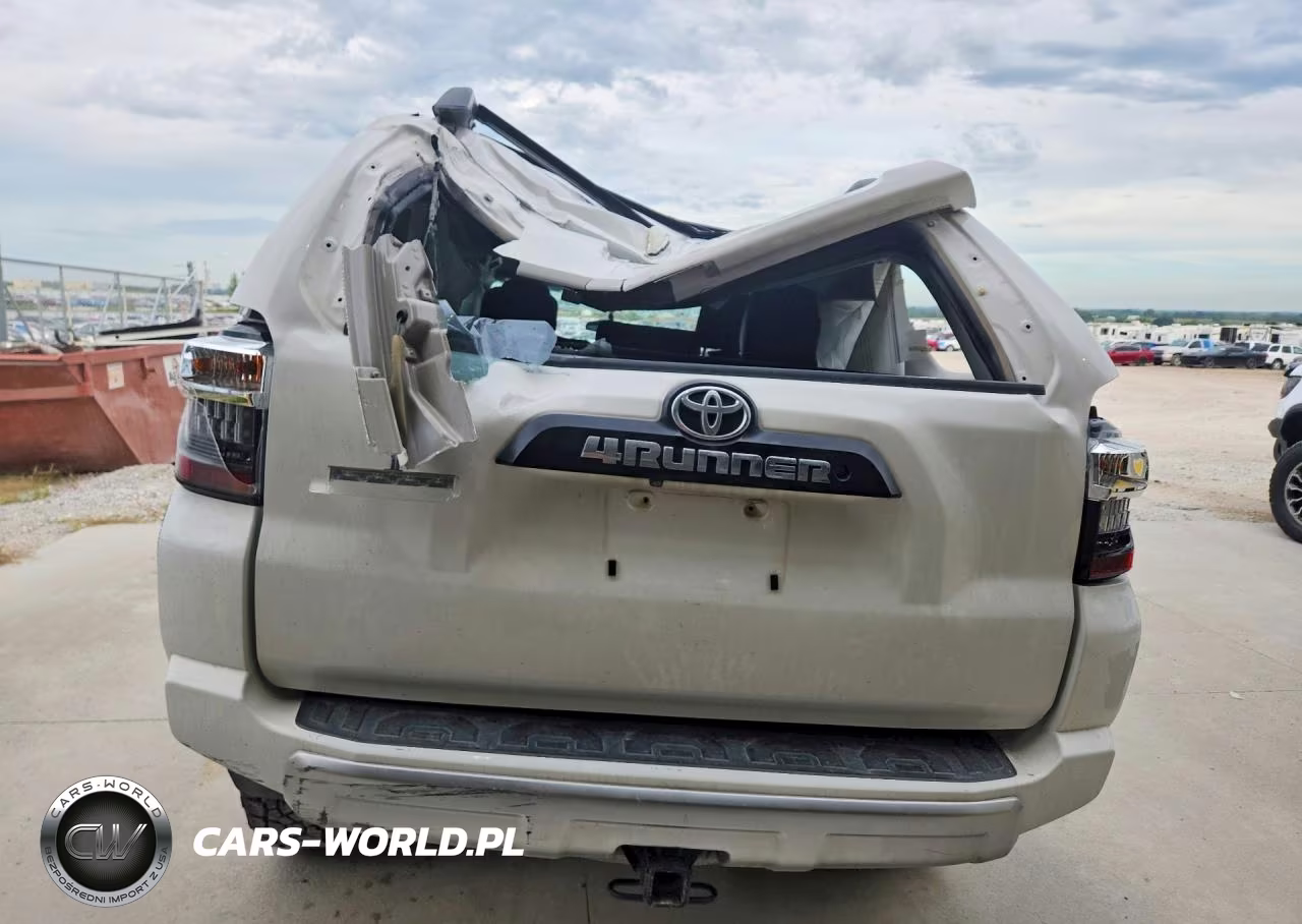 2018 Toyota 4Runner Trd Off-Road Premium VIN:JTEBU5JR0J5513532 - 6
