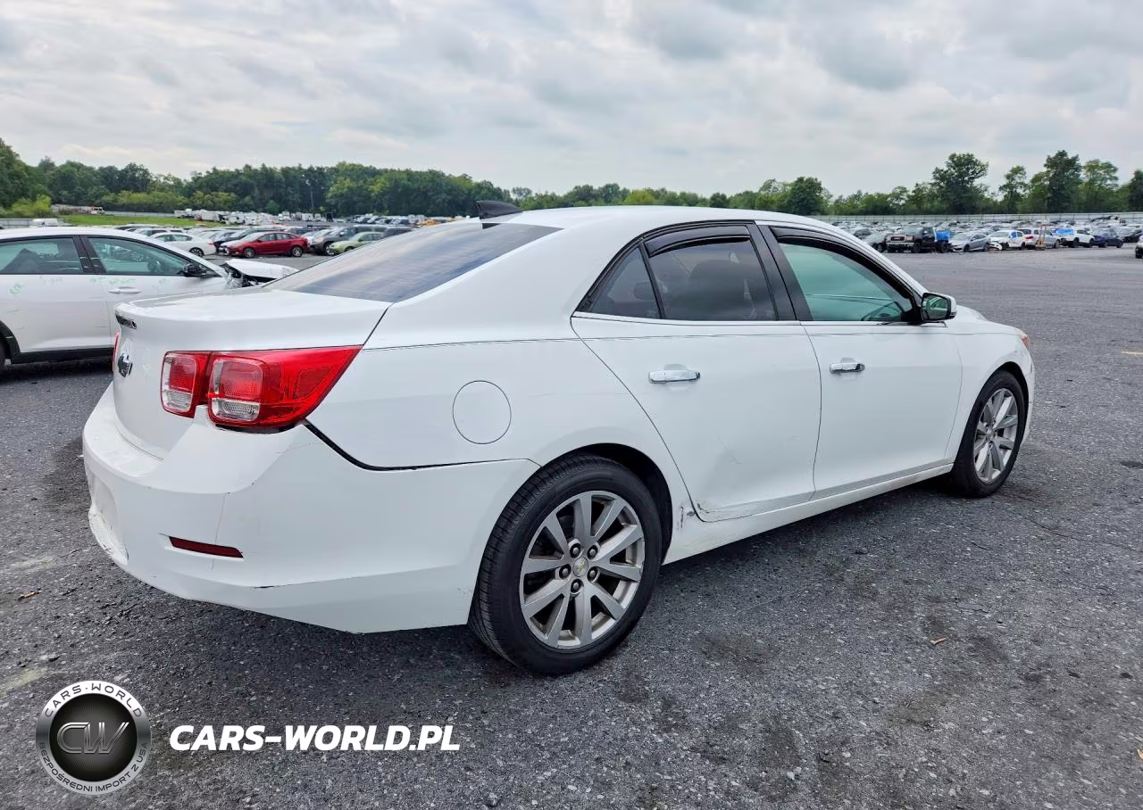 2015 Chevrolet Malibu 2Lt VIN:1G11D5SLXFF227496 - 3