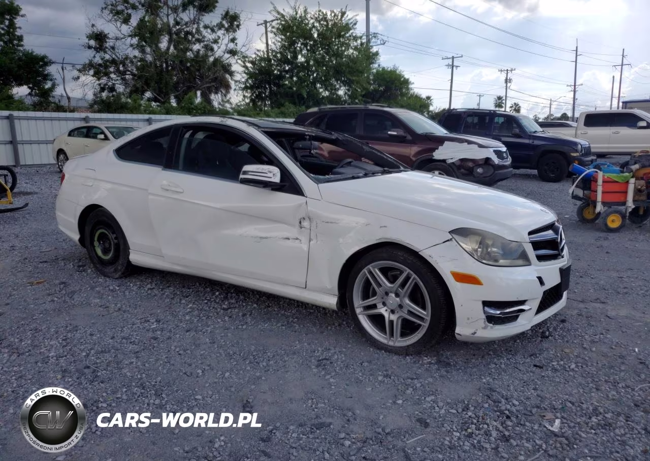2014 Mercedes-Benz C 250 VIN:WDDGJ4HB2EG200360 - 4
