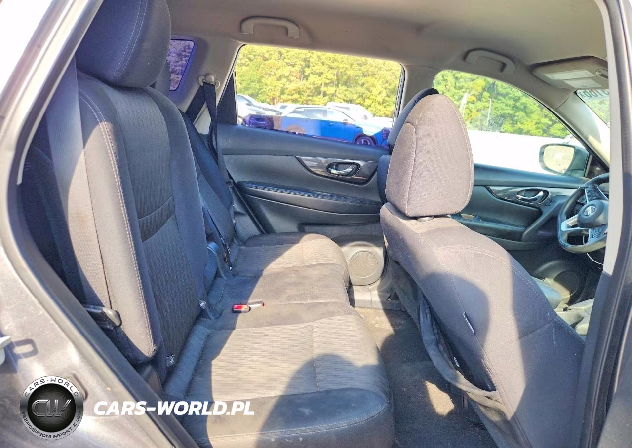 2018 Nissan Rogue S VIN:5N1AT2MTXJC719358 - 11