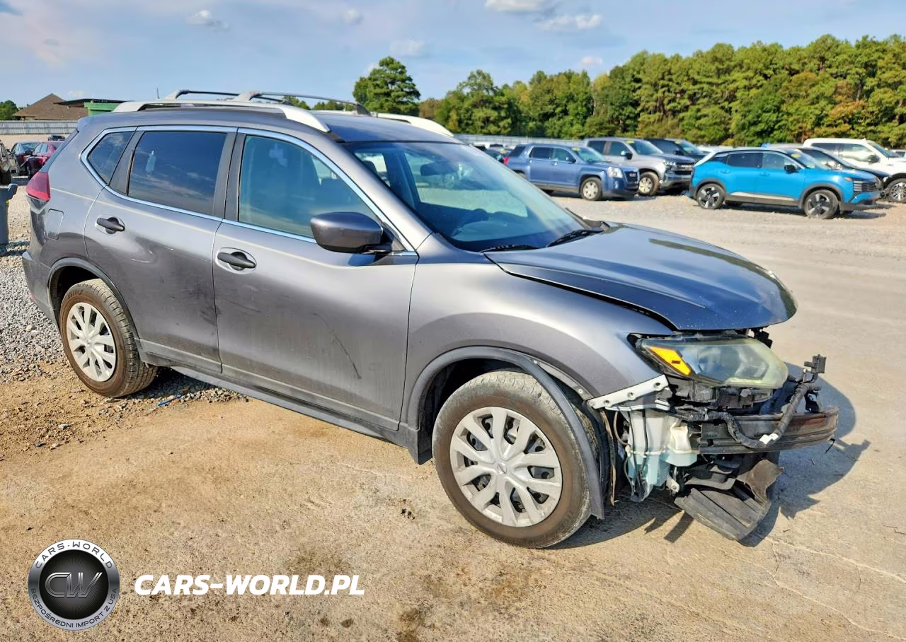 2018 Nissan Rogue S VIN:5N1AT2MTXJC719358 - 4