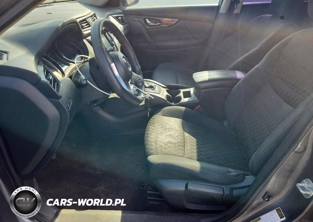 2018 Nissan Rogue S VIN:5N1AT2MTXJC719358 - 7