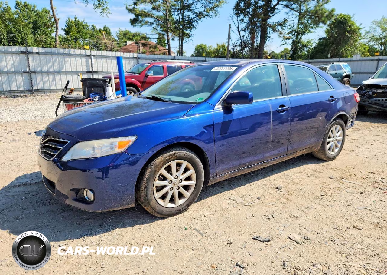 2010 Toyota Camry Xle – zdjęcie 1 z 13