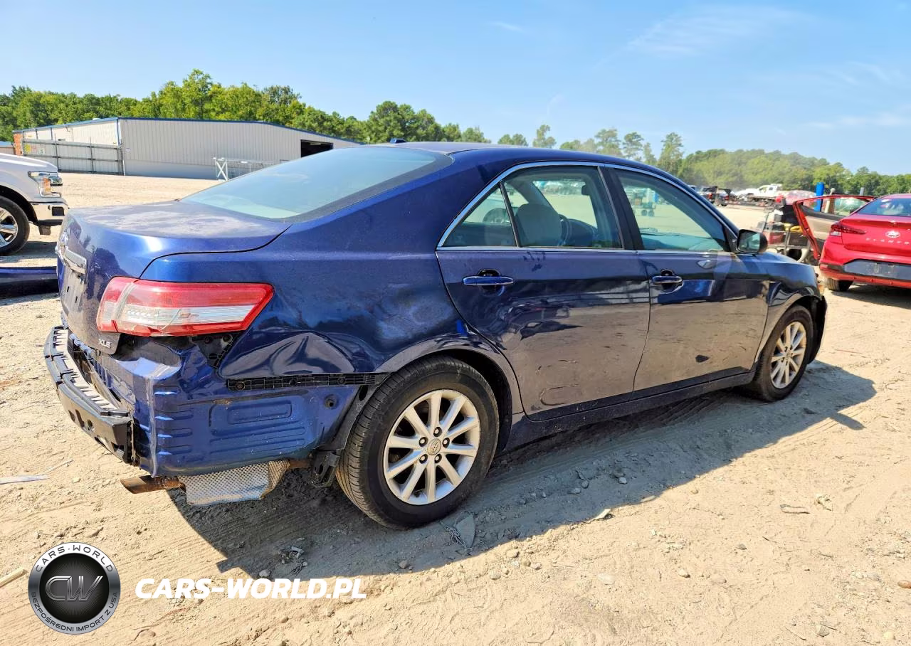 2010 Toyota Camry Xle VIN:4T1BF3EKXAU531795 - 3