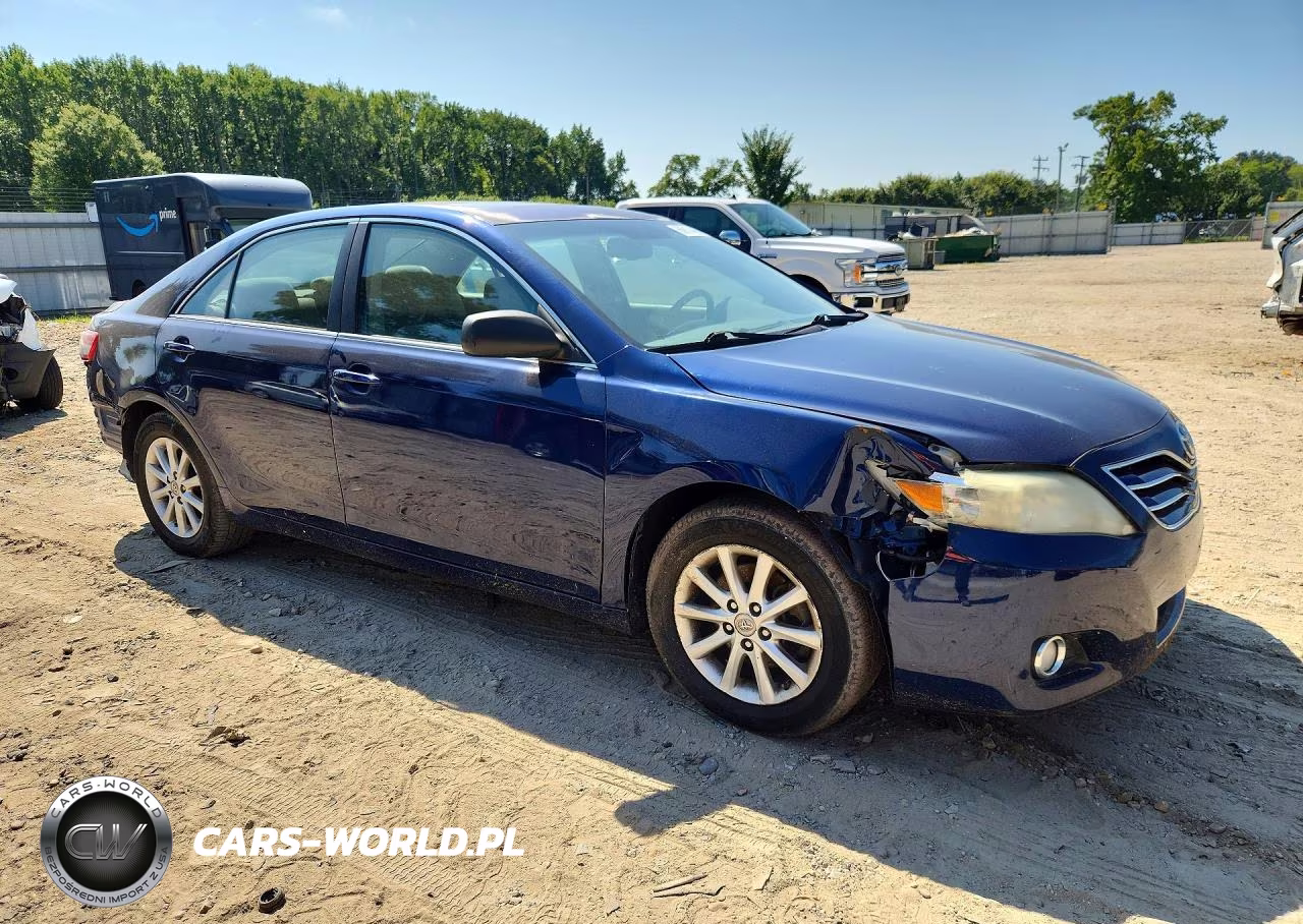 2010 Toyota Camry Xle VIN:4T1BF3EKXAU531795 - 4