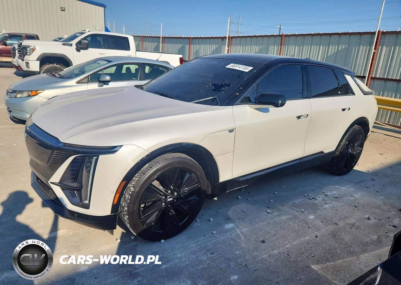 2024 Cadillac Lyriq Sport