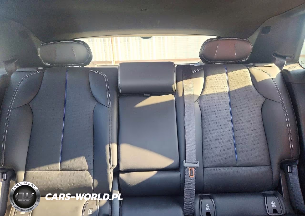 2024 Cadillac Lyriq Sport VIN:1GYKPWRK5RZ113750 - 10