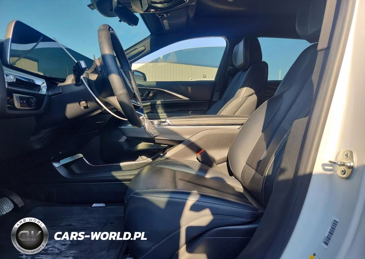 2024 Cadillac Lyriq Sport VIN:1GYKPWRK5RZ113750 - 7
