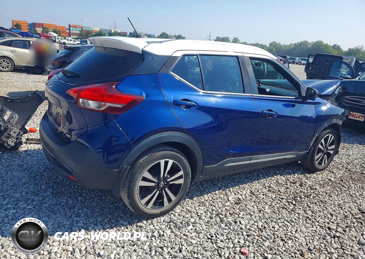 2018 Nissan Kicks Sr VIN:3N1CP5CU3JL543158 - 3