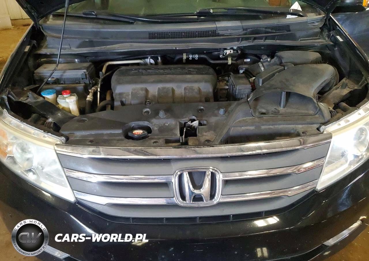 2011 Honda Odyssey Touring VIN:5FNRL5H98BB013727 - 11