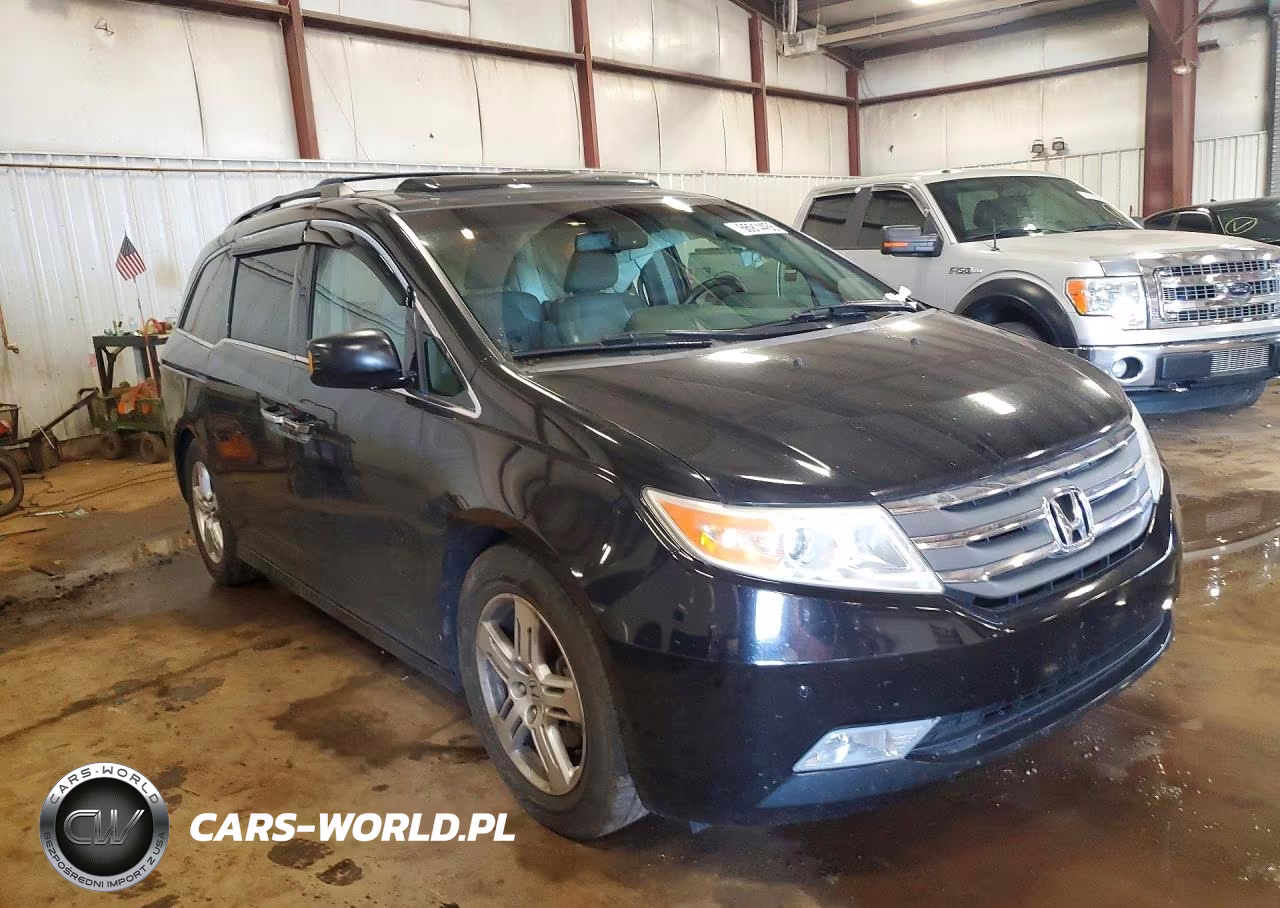 2011 Honda Odyssey Touring VIN:5FNRL5H98BB013727 - 4