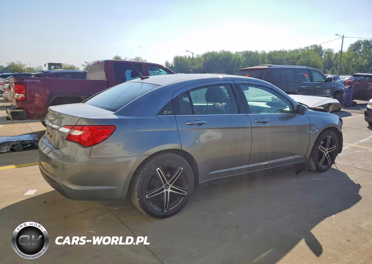 2012 Chrysler 200 Touring VIN:1C3CCBBG1CN302774 - 3