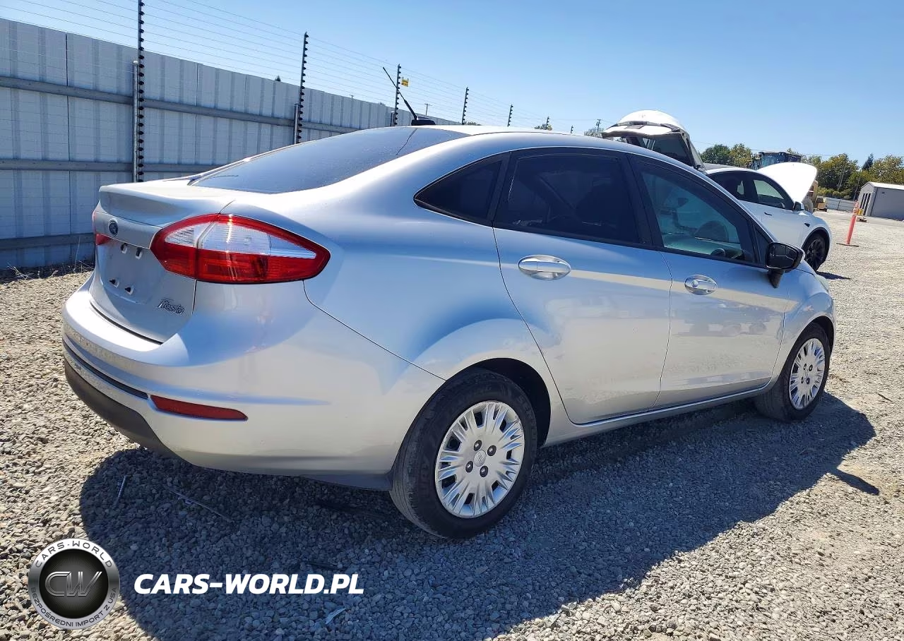 2015 Ford Fiesta S VIN:3FADP4AJ9FM160448 - 3